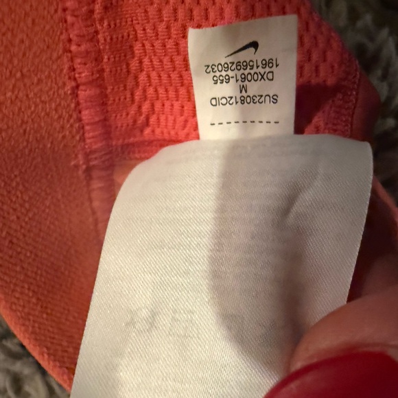 Nike Vibrant pinkish Orange Activewear Top medium - Picture 3 of 4